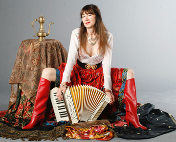 san francisco bay area accordionist nada lewis